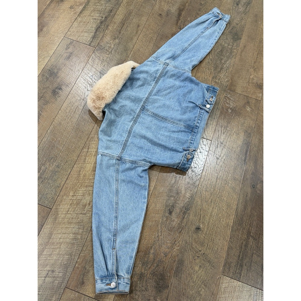 Forever 21 Denim Cropped Jacket Faux Fur Collar‎ Women's Small Y2k Streetwear - Picture 6 of 8